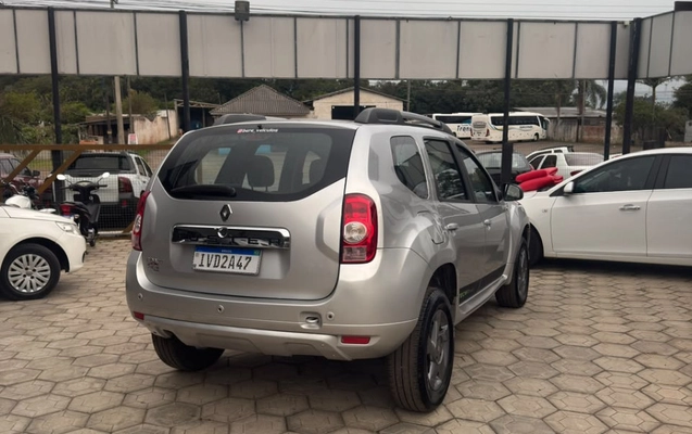 imagem-https://www.socarrao.com.br/sc-vehicle-images-prod/3773129/1789127275728-hYvSjKPLccWAVVSfXUhDaDSUzETyrP1A.jpg