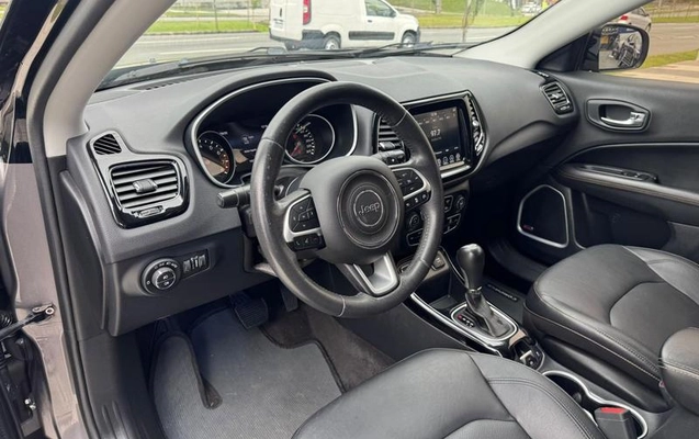 imagem-https://www.socarrao.com.br/sc-vehicle-images-prod/3773340/1789127932604-8459810_1_B_91d2c7af38.jpeg