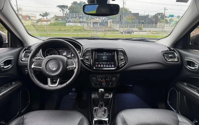 imagem-https://www.socarrao.com.br/sc-vehicle-images-prod/3773340/1789127932620-8459810_20_B_c2aef7aab6.jpeg