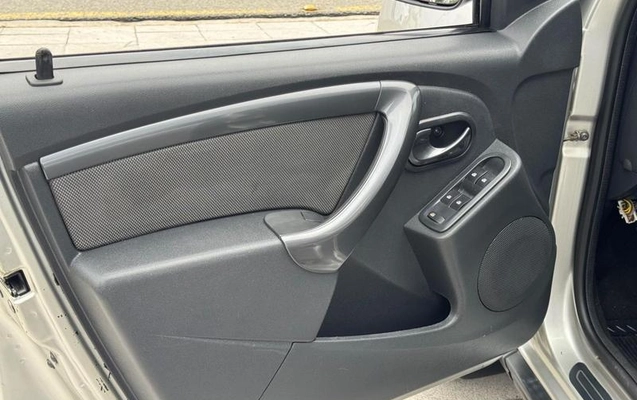 imagem-https://www.socarrao.com.br/sc-vehicle-images-prod/3773343/1789387038602-8459729_17_B_6dffba3bfe.jpeg
