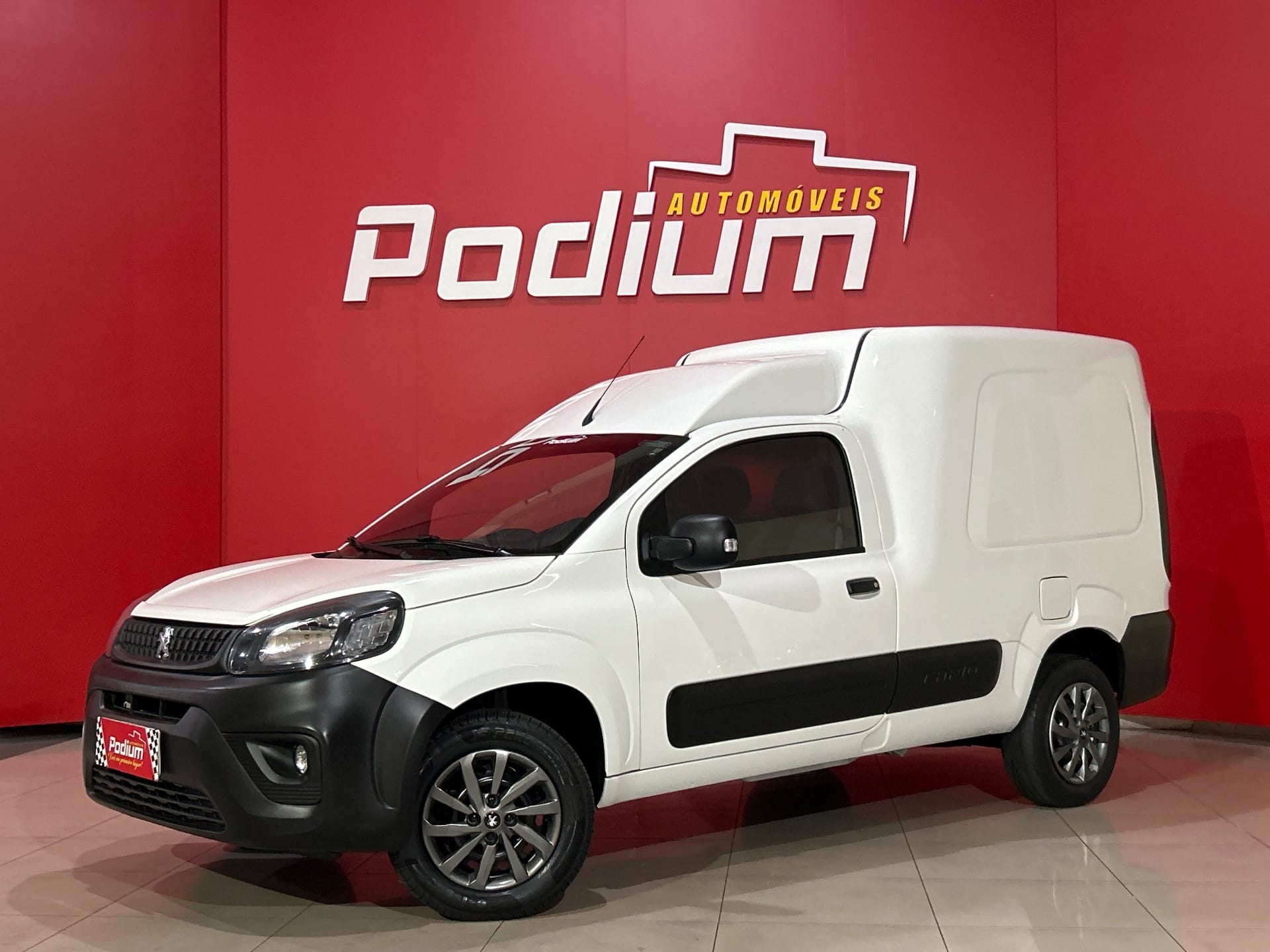 Peugeot Partner Rapid Busin. Pack 1.4 Flex Mec. na cor Branco em Ponta Grossa / PR - 37735