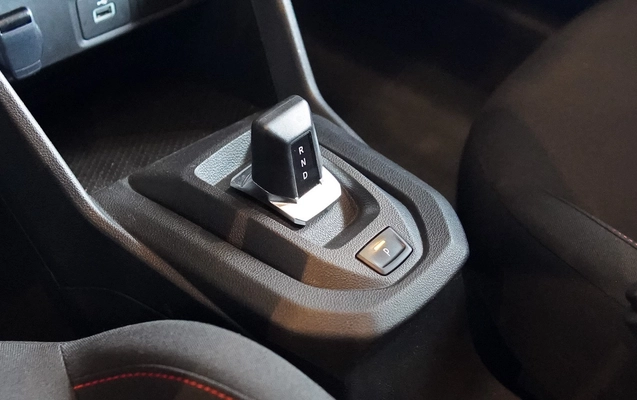 imagem-https://www.socarrao.com.br/sc-vehicle-images-prod/3773552/1789128492411-038f14f3-22ca-4bdd-8a7a-c0148b382fcf.jpg