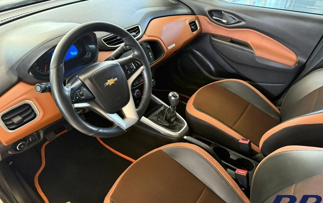imagem-https://www.socarrao.com.br/sc-vehicle-images-prod/3773559/1789128498713-3e22ef83-1e0a-4fd7-940b-7fbba290b4b4.jpg