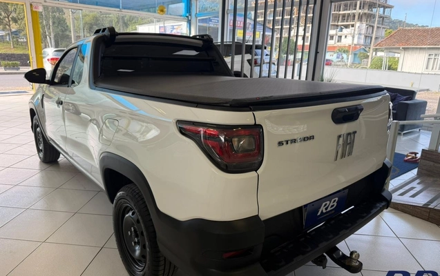 imagem-https://www.socarrao.com.br/sc-vehicle-images-prod/3773567/1789128501778-8d1be0f0-f513-45f4-a9c5-9cd36aee8bec.jpg