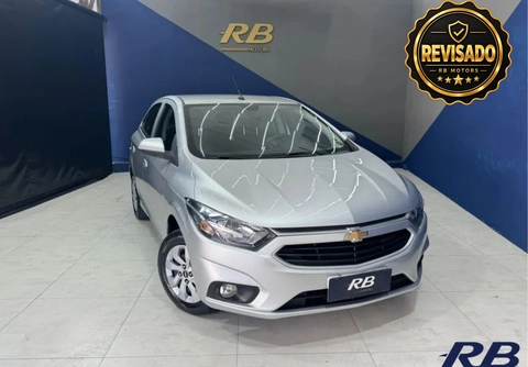 Chevrolet Onix 2017 Prata — foto 1 de 3