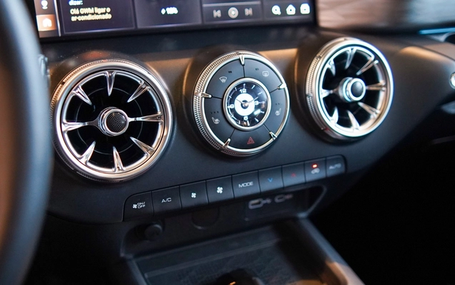 imagem-https://www.socarrao.com.br/sc-vehicle-images-prod/3773615/1789562867796-089cd7ec-54ef-4c1c-9bbb-1d51aacdc8f8.jpg