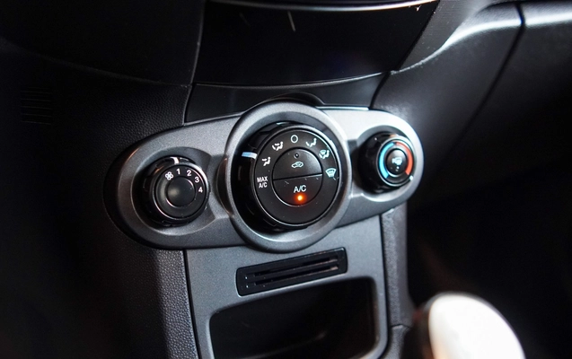 imagem-https://www.socarrao.com.br/sc-vehicle-images-prod/3773630/1789128531559-828c0f07-4123-4317-813c-a6b1367c0db5.jpg