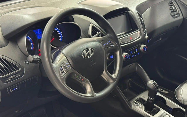 imagem-https://www.socarrao.com.br/sc-vehicle-images-prod/3773648/1789762464048-264a45cd-b73d-4b40-8519-ff038eed3a34.jpg
