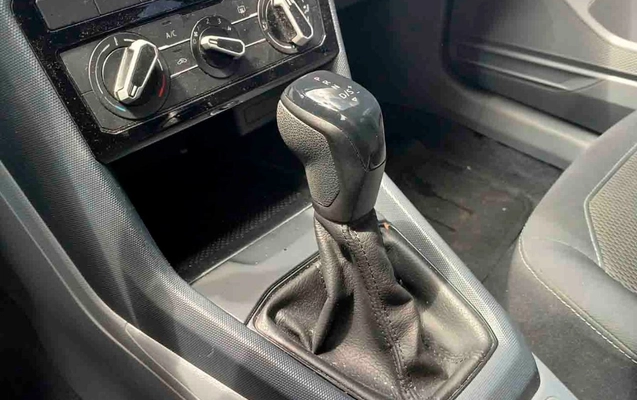 imagem-https://www.socarrao.com.br/sc-vehicle-images-prod/3773935/1789147690524-00f3c3fd-5297-469b-b6f5-0e7be6c25bbe.jpg