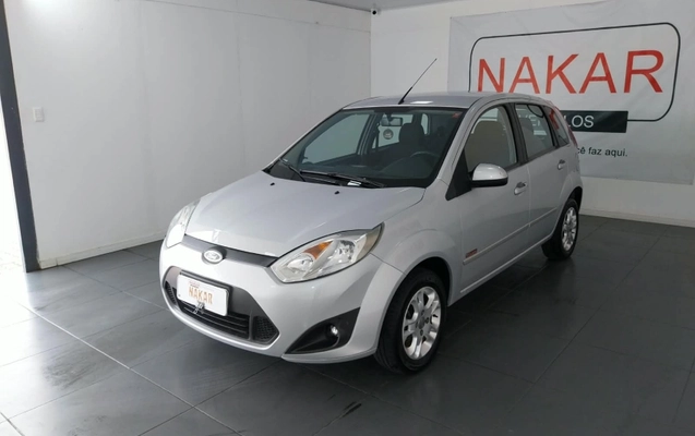 imagem-https://www.socarrao.com.br/sc-vehicle-images-prod/3774390/1789742223746-5NoR3kHD4cRz4Q3oRitHaevfIjO74Qj5.jpg