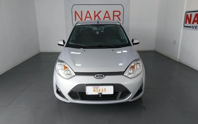 imagem-https://www.socarrao.com.br/sc-vehicle-images-prod/3774390/1789742223749-neQUMMwrCEunEdb8QQtZuDx5jb99m9Ps.jpg