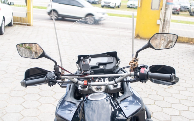 imagem-https://www.socarrao.com.br/sc-vehicle-images-prod/3774574/1789131102873-00208034a9224a4584a2b40c07bb28b9_1789067727387.jpg