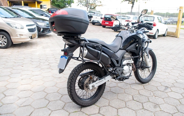 imagem-https://www.socarrao.com.br/sc-vehicle-images-prod/3774574/1789131102877-4605a9c239874b6484bce32cff4ecced_1789067727424.jpg