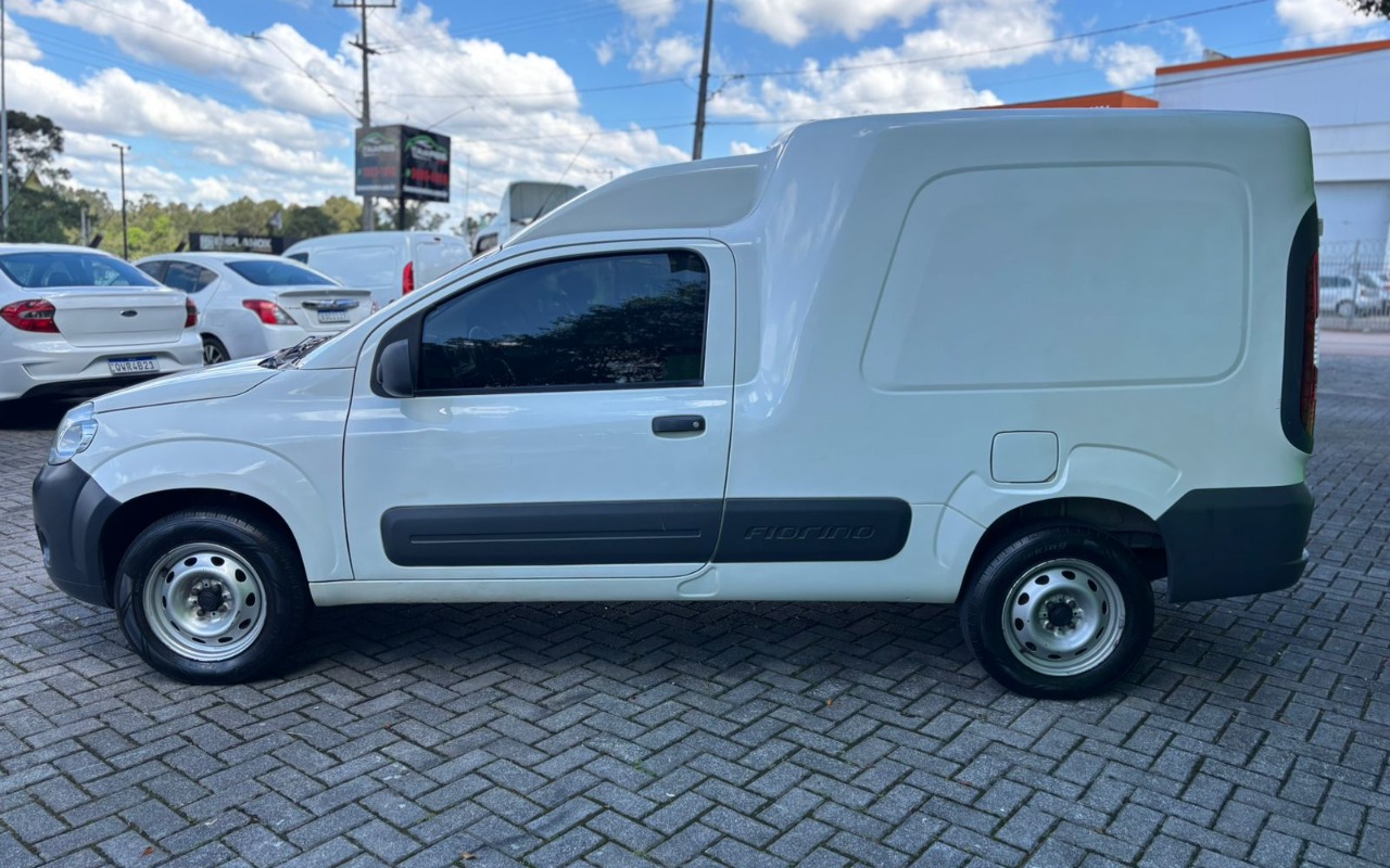 imagem-https://www.socarrao.com.br/sc-vehicle-images-prod/3774724/1789131477611-V2hhdHNBcHAgSW1hZ2UgMjAyNi0wOS0wMyBhdCAxNS40Mi4xOSAoMSkuanBlZw.jpeg