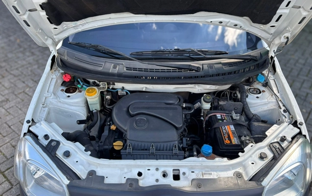 imagem-https://www.socarrao.com.br/sc-vehicle-images-prod/3774724/1789131478515-V2hhdHNBcHAgSW1hZ2UgMjAyNi0wOS0wMyBhdCAxNS40Mi4yNi5qcGVn.jpeg