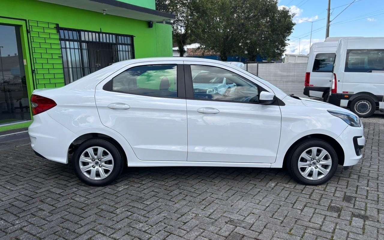 imagem-https://www.socarrao.com.br/sc-vehicle-images-prod/3774771/1789131705068-V2hhdHNBcHAgSW1hZ2UgMjAyNi0wOS0wMyBhdCAxNS40NS4wNiAoMSkuanBlZw.jpeg