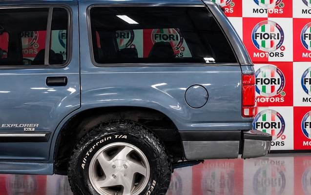 imagem-https://www.socarrao.com.br/sc-vehicle-images-prod/3775019/1789140558425-6fe22104-0f91-47d4-b1d1-a8320db5d881.jpg
