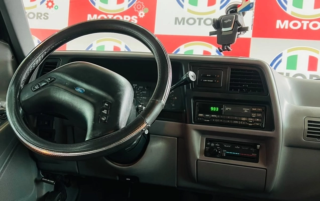 imagem-https://www.socarrao.com.br/sc-vehicle-images-prod/3775019/1789140558430-7a4c386f-2cb3-4ac2-8929-65b911d699dd.jpg