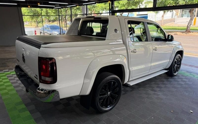 imagem-https://www.socarrao.com.br/sc-vehicle-images-prod/3775108/1789132459475-8007848_18_B_8764f338a7.jpeg