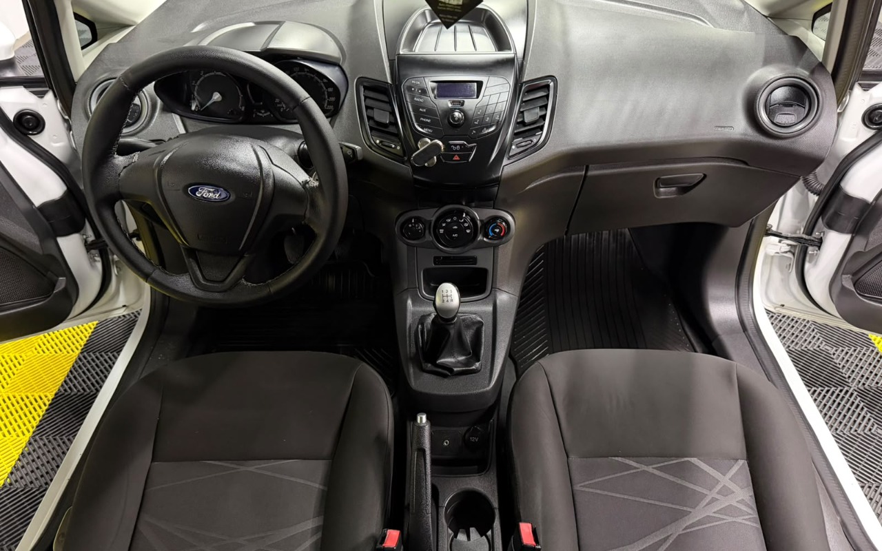 imagem-https://www.socarrao.com.br/sc-vehicle-images-prod/3775140/1789132652522-V2hhdHNBcHAgSW1hZ2UgMjAyNi0wOS0xMSBhdCAwOS40Ni4zMSAoMSkuanBlZw.jpeg