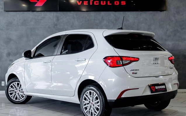 imagem-https://www.socarrao.com.br/sc-vehicle-images-prod/3775430/1789133458970-8466801_16_B_c3c98c043b.jpeg