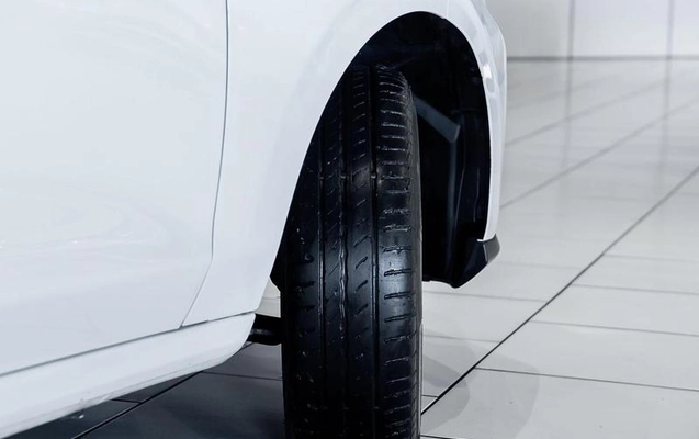 imagem-https://www.socarrao.com.br/sc-vehicle-images-prod/3775430/1789133458974-8466801_8_B_ddb3cc71ee.jpeg