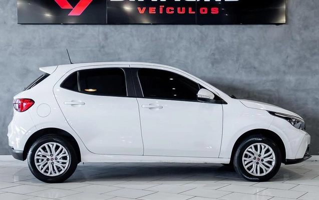 imagem-https://www.socarrao.com.br/sc-vehicle-images-prod/3775430/1789133458982-8466801_17_B_8cf14f5ede.jpeg