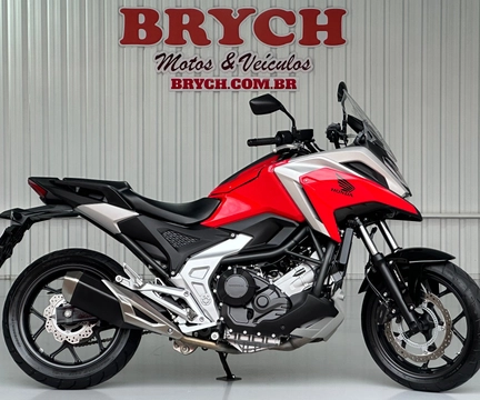 Honda NC 750X/NC 750X ABS 2024 Vermelho — foto 1 de 3