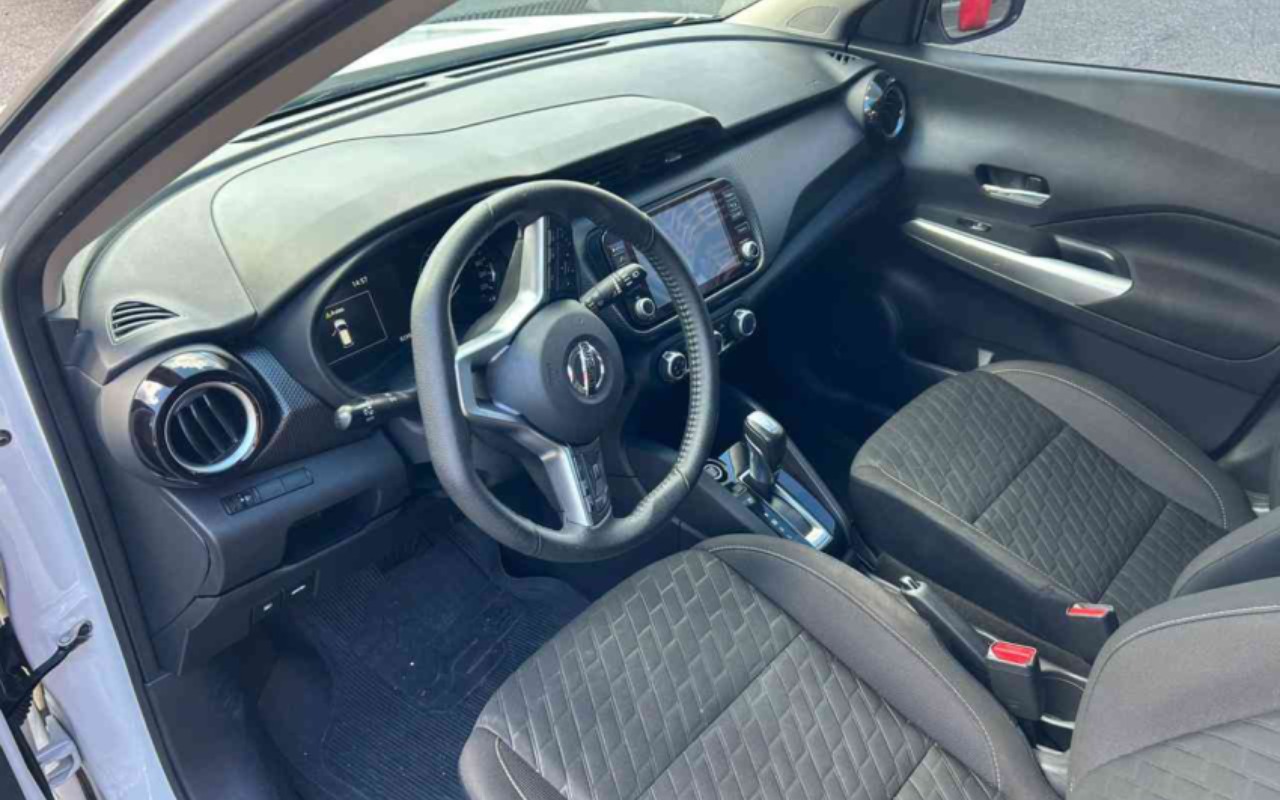 imagem-https://www.socarrao.com.br/sc-vehicle-images-prod/3775620/1789133918690-YXBwLXBob3Rvcy1acEo0RVJCakVNTXgzWjRmNlI2MTJrSzFDZHFUNlYzRS5qcGc.jpg