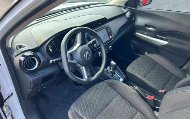 imagem-https://www.socarrao.com.br/sc-vehicle-images-prod/3775620/1789133918690-YXBwLXBob3Rvcy1acEo0RVJCakVNTXgzWjRmNlI2MTJrSzFDZHFUNlYzRS5qcGc.jpg