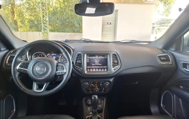 imagem-https://www.socarrao.com.br/sc-vehicle-images-prod/3776136/1789135085315-3jUx23JcgguiRQYKvbqbDgbVThndcWJf.jpg