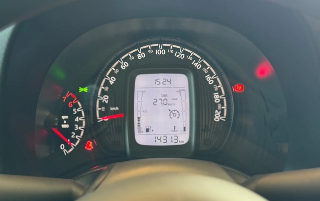 imagem-https://www.socarrao.com.br/sc-vehicle-images-prod/3776224/1789135448926-bebf0824-3ac0-406e-8bc1-123bcda1ef0a.jpg