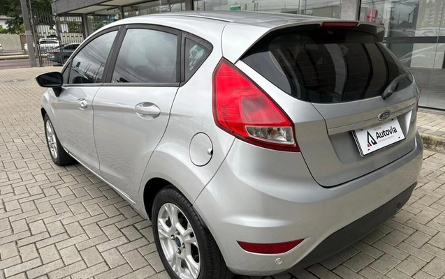 imagem-https://www.socarrao.com.br/sc-vehicle-images-prod/3776335/1790101184906-8439361_11_B_e80c424dec.jpeg