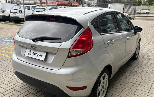 imagem-https://www.socarrao.com.br/sc-vehicle-images-prod/3776335/1790101184909-8439361_11_B_e4ebd45df1.jpeg