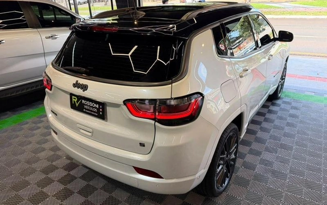 imagem-https://www.socarrao.com.br/sc-vehicle-images-prod/3776345/1789135678515-8467135_8_B_a1c7c0eb8e.jpeg