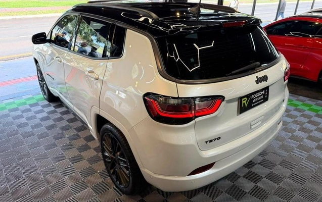 imagem-https://www.socarrao.com.br/sc-vehicle-images-prod/3776345/1789135678519-8467135_12_B_96d6a8dc27.jpeg