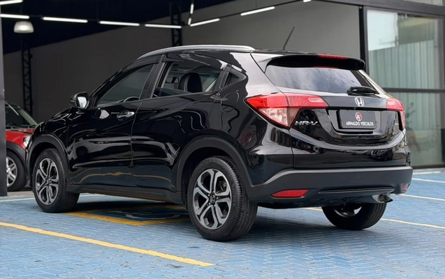 imagem-https://www.socarrao.com.br/sc-vehicle-images-prod/3776431/1789994556689-gb-3a2093f.jpeg