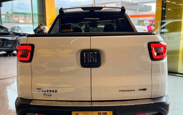 imagem-https://www.socarrao.com.br/sc-vehicle-images-prod/3776504/1789136088080-45b7b53a-9618-479b-b1f0-2efd3de06d62.jpg