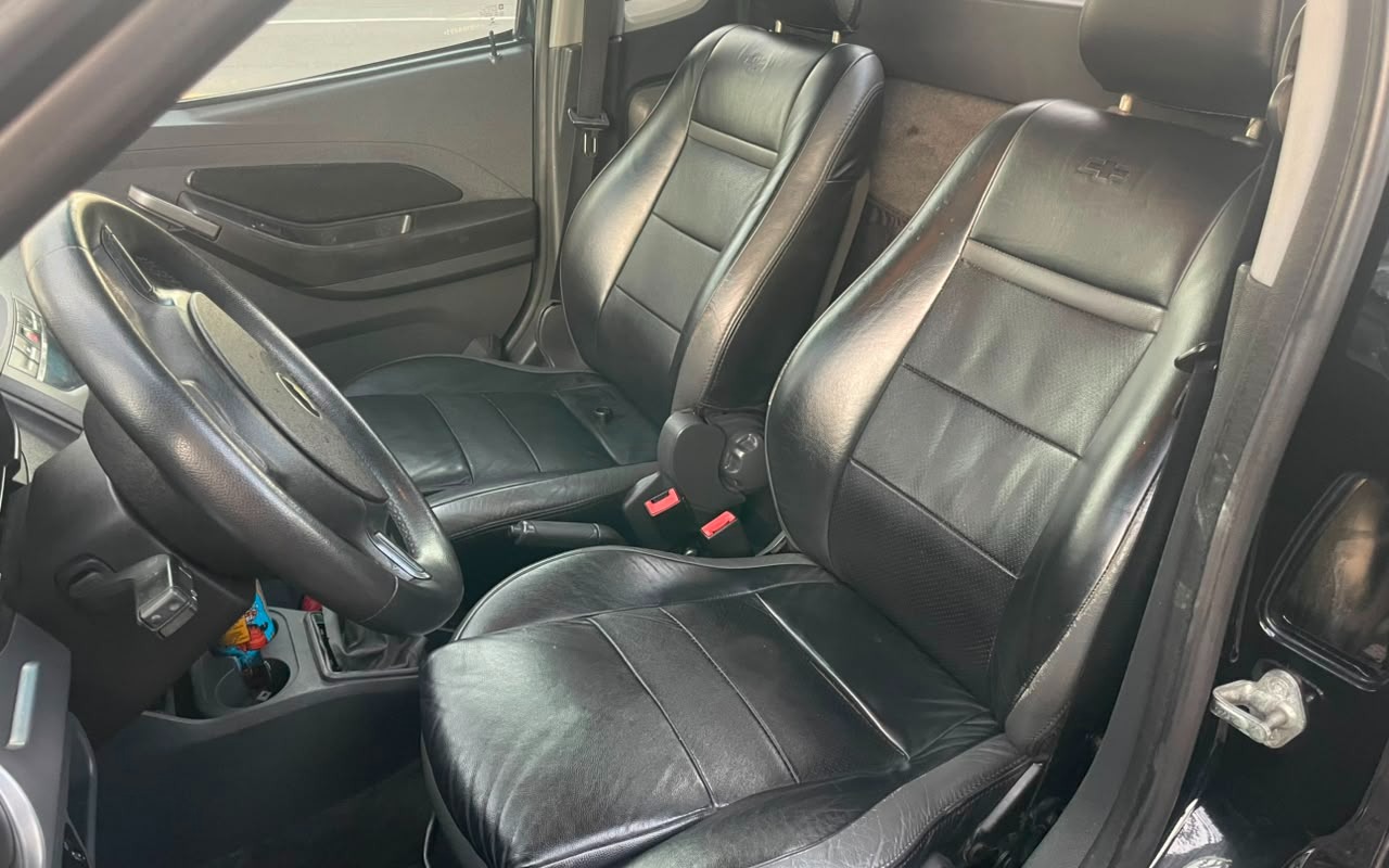 imagem-https://www.socarrao.com.br/sc-vehicle-images-prod/3776505/1789136140016-V2hhdHNBcHAgSW1hZ2UgMjAyNi0wNi0yNSBhdCAxMS4yNC4xOCBBTS5qcGVn.jpeg
