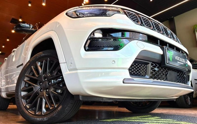 imagem-https://www.socarrao.com.br/sc-vehicle-images-prod/3776532/1789138916835-8467201_7_B_7bd5b6884c.jpeg