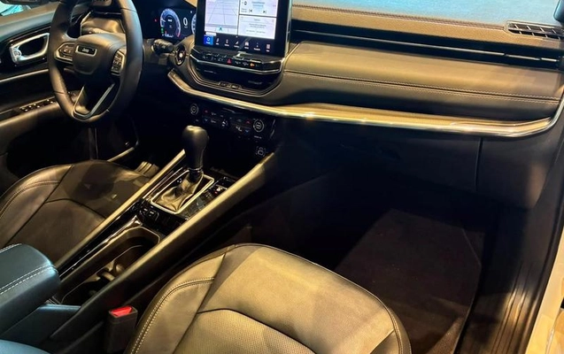 imagem-https://www.socarrao.com.br/sc-vehicle-images-prod/3776532/1789138916841-8467201_7_B_afc1ae865f.jpeg