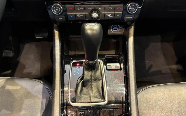 imagem-https://www.socarrao.com.br/sc-vehicle-images-prod/3776532/1789138916843-8467201_13_B_8e423c3aed.jpeg