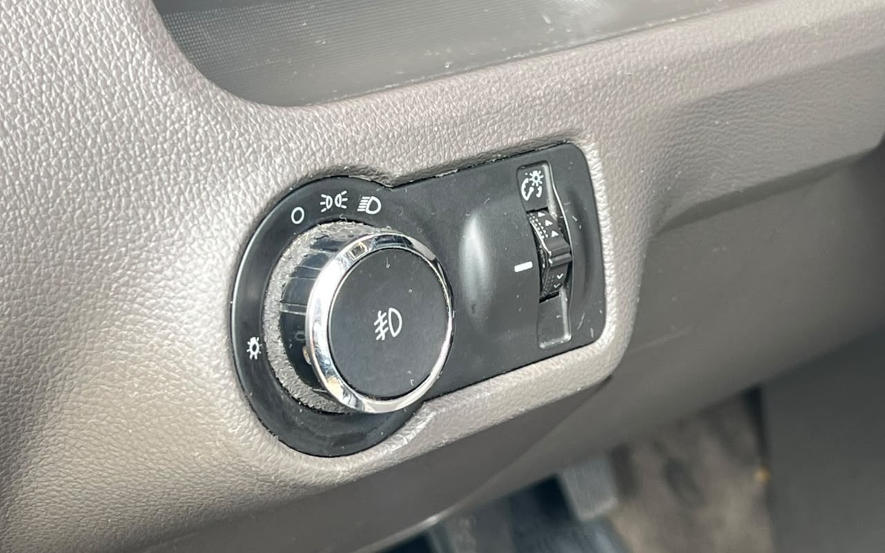 imagem-https://www.socarrao.com.br/sc-vehicle-images-prod/3776652/1789136470993-V2hhdHNBcHAgSW1hZ2UgMjAyNi0wOS0xMSBhdCAxMC4xNy4xNCAoMSkuanBlZw.jpeg