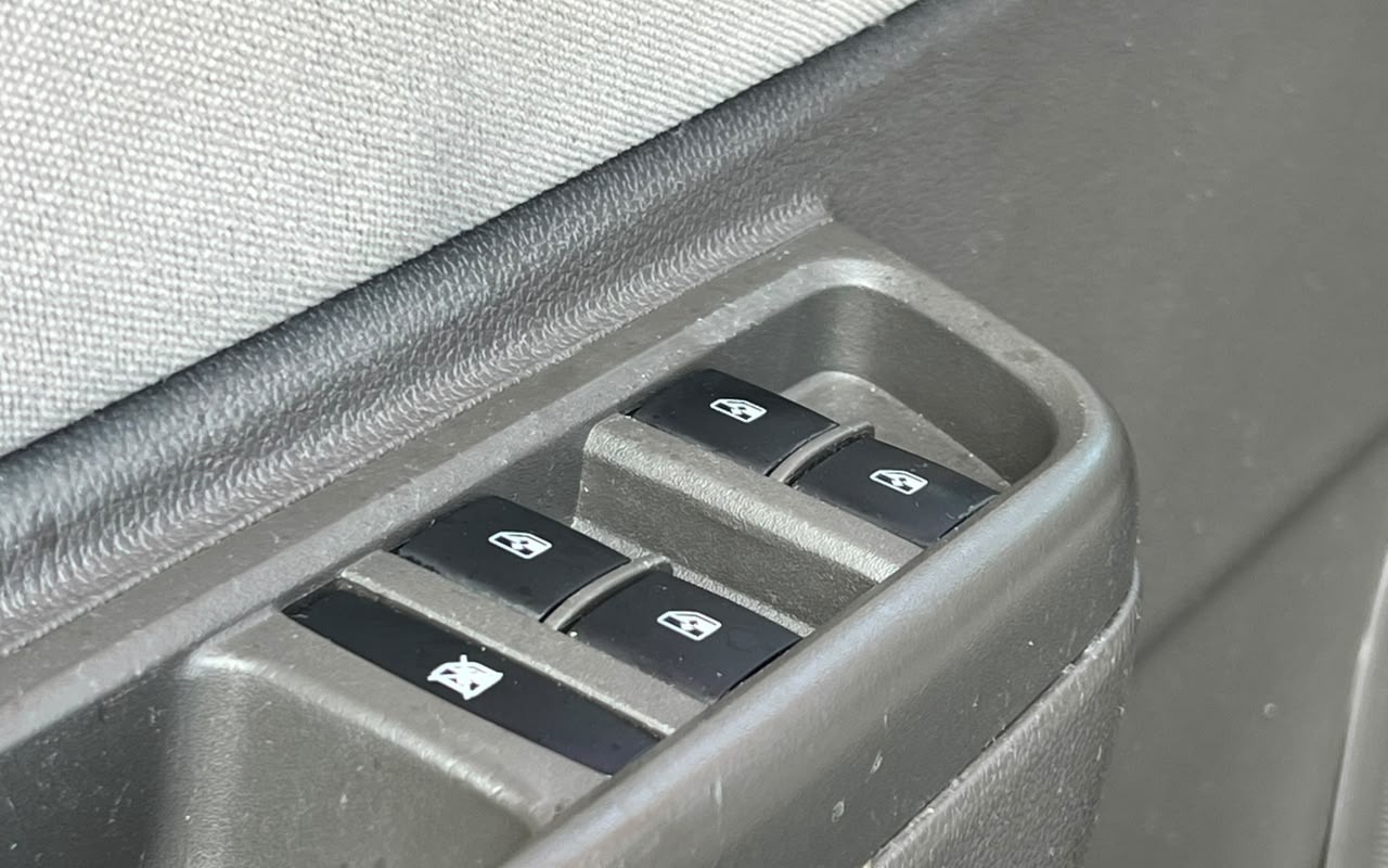 imagem-https://www.socarrao.com.br/sc-vehicle-images-prod/3776652/1789136471863-V2hhdHNBcHAgSW1hZ2UgMjAyNi0wOS0xMSBhdCAxMC4xNy4xNS5qcGVn.jpeg