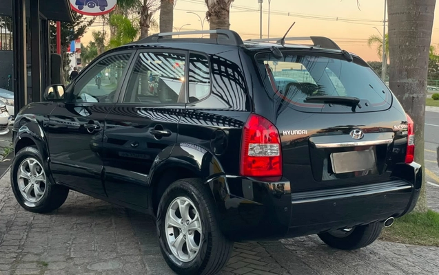 imagem-https://www.socarrao.com.br/sc-vehicle-images-prod/3776858/1789137202263-V2hhdHNBcHAgSW1hZ2UgMjAyNi0wNy0wNCBhdCAxMS40OC4zNSBBTSAoMikuanBlZw.jpeg
