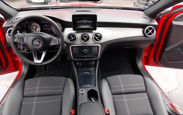 imagem-https://www.socarrao.com.br/sc-vehicle-images-prod/3776883/1789137231078-8467356_12_B_0c8b10f190.jpeg