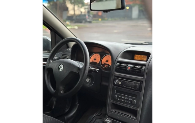 imagem-https://www.socarrao.com.br/sc-vehicle-images-prod/3777001/1789137405153-2_025109.jpg