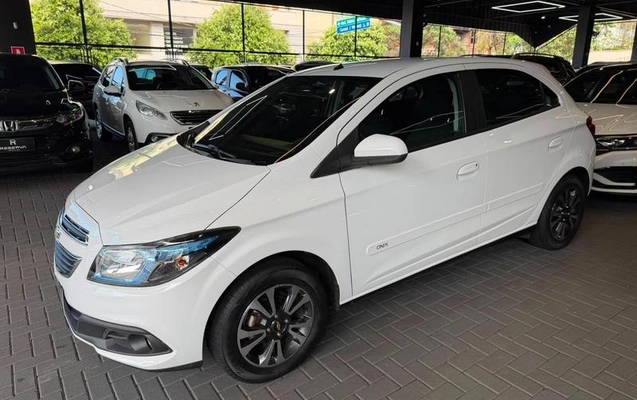 imagem-https://www.socarrao.com.br/sc-vehicle-images-prod/3777010/1789137438679-8453377_1_B_fda0bbd3a1.jpeg