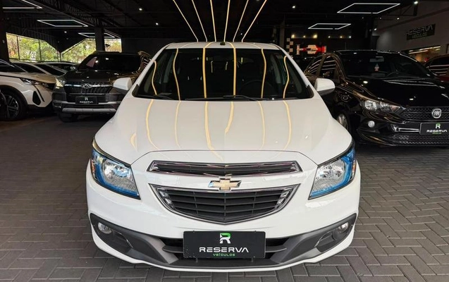 imagem-https://www.socarrao.com.br/sc-vehicle-images-prod/3777010/1789137438681-8453377_1_B_ba47fd6fcf.jpeg