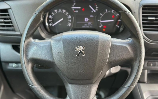 imagem-https://www.socarrao.com.br/sc-vehicle-images-prod/3777177/1789167740368-8459425_7_B_224b1f963c.jpeg